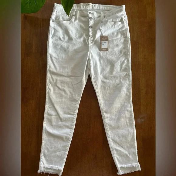 Madewell NWT 10" High-Rise Skinny Crop Jeans: Button-Front Edition - Picture 3 of 16